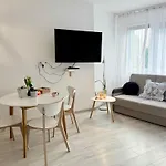 Апартаменты Al-dom 112 Awangardia, 300 M Do Plazy W Dzielnicy Uzdrowiskowej *